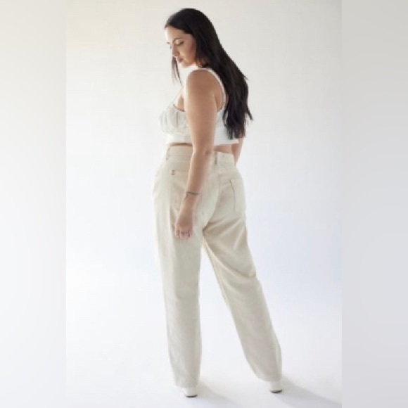 NWT Urban Outfitters Ivory Lowrise Cowgirl Jean Size 26 - Picture 1 of 4